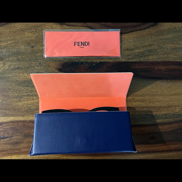 Authentic FENDI EYEGLASSES - Picture 4 of 5